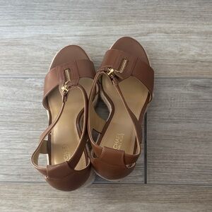 MICHAEL Michael Kors Berkley Mid Wedge Heeled Sandals, size 7 NWOT